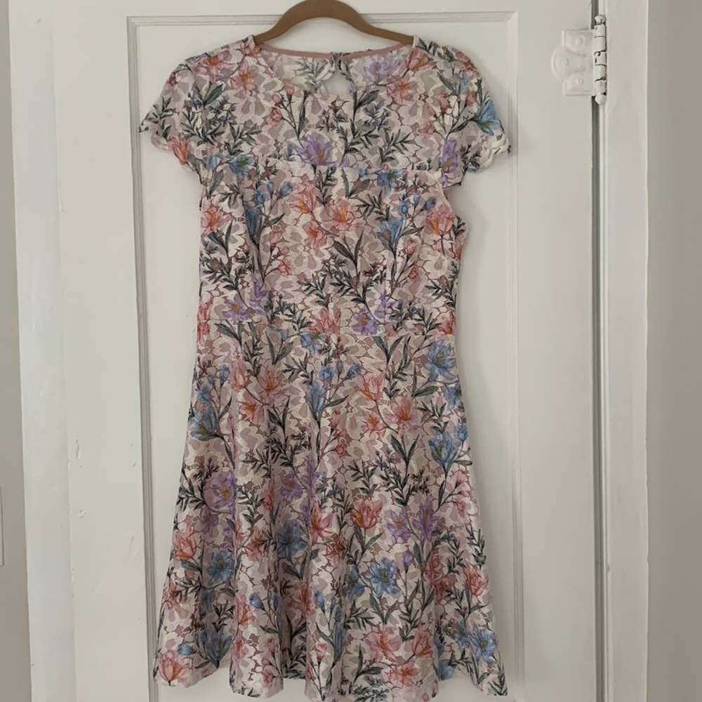 Kensie Floral lace overlay dress size 8